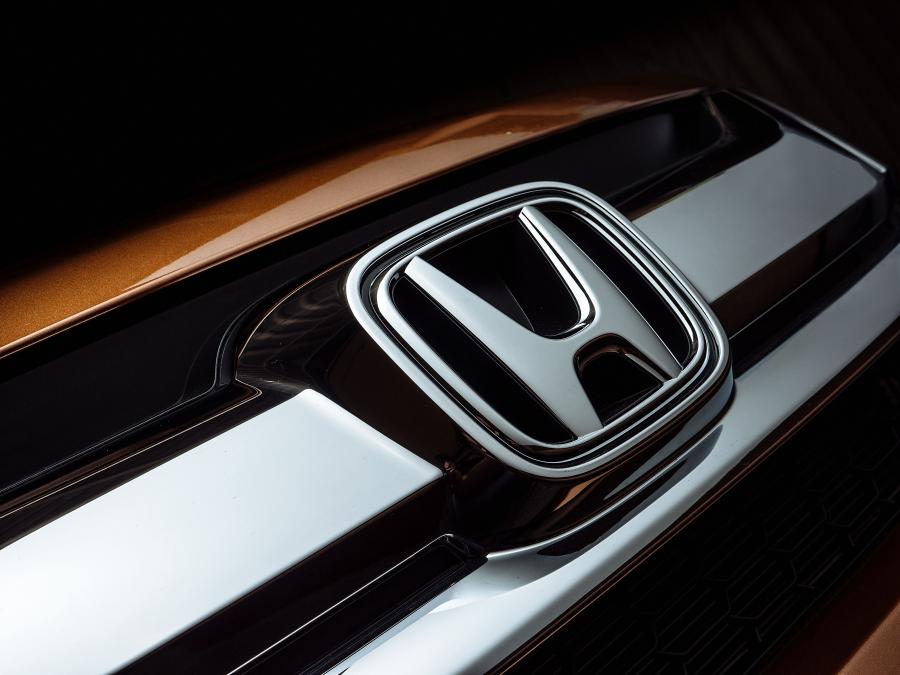 Логотип Honda BR-V 2018 года  (MX) (фото 2 из 28)